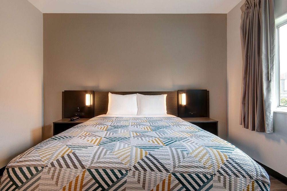 Motel 6 Pharr, TX Deluxe Room, 1 Queen Bed, Accessible, Non Smoking 2