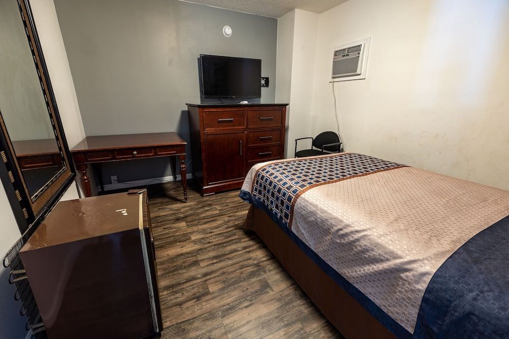 Standard Triple Room, Multiple Beds, Non Smoking