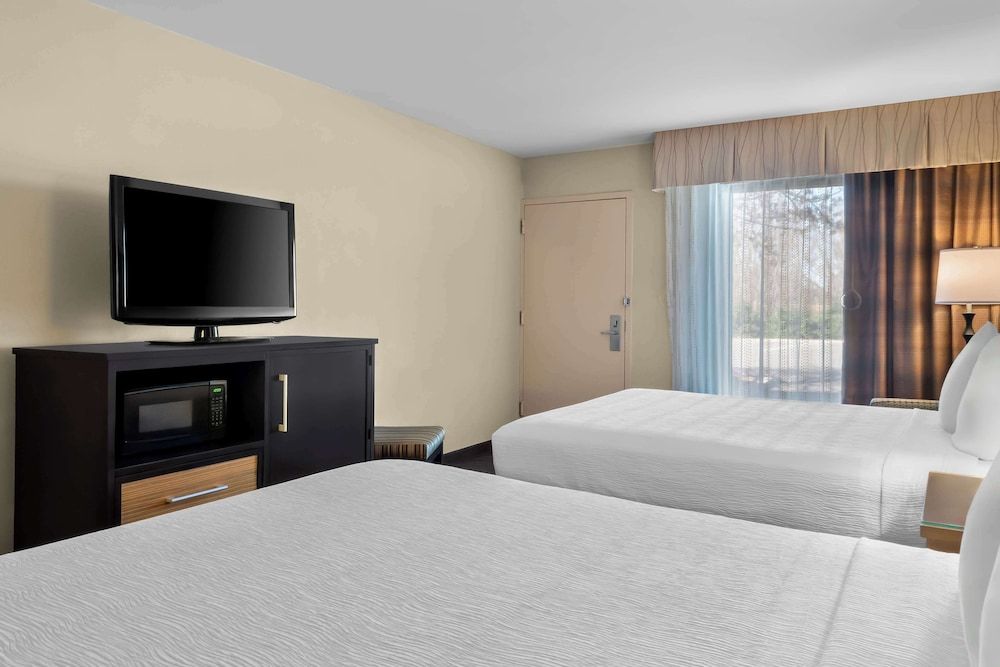 Standard Room, 2 Queen Beds, Accessible, Non Smoking