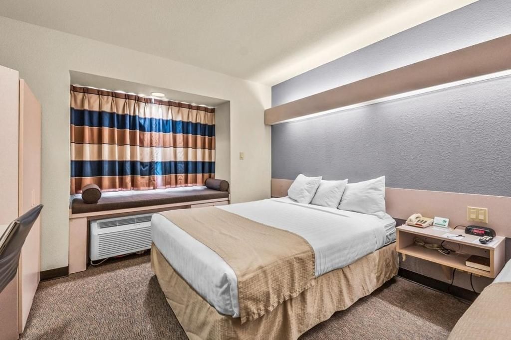 2 Queen Beds Non-Smoking