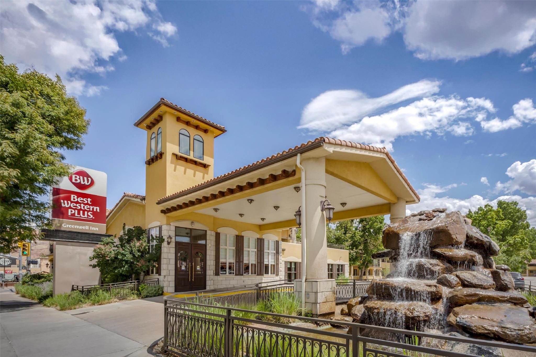 undefined Best Western Plus Greenwell Inn 3