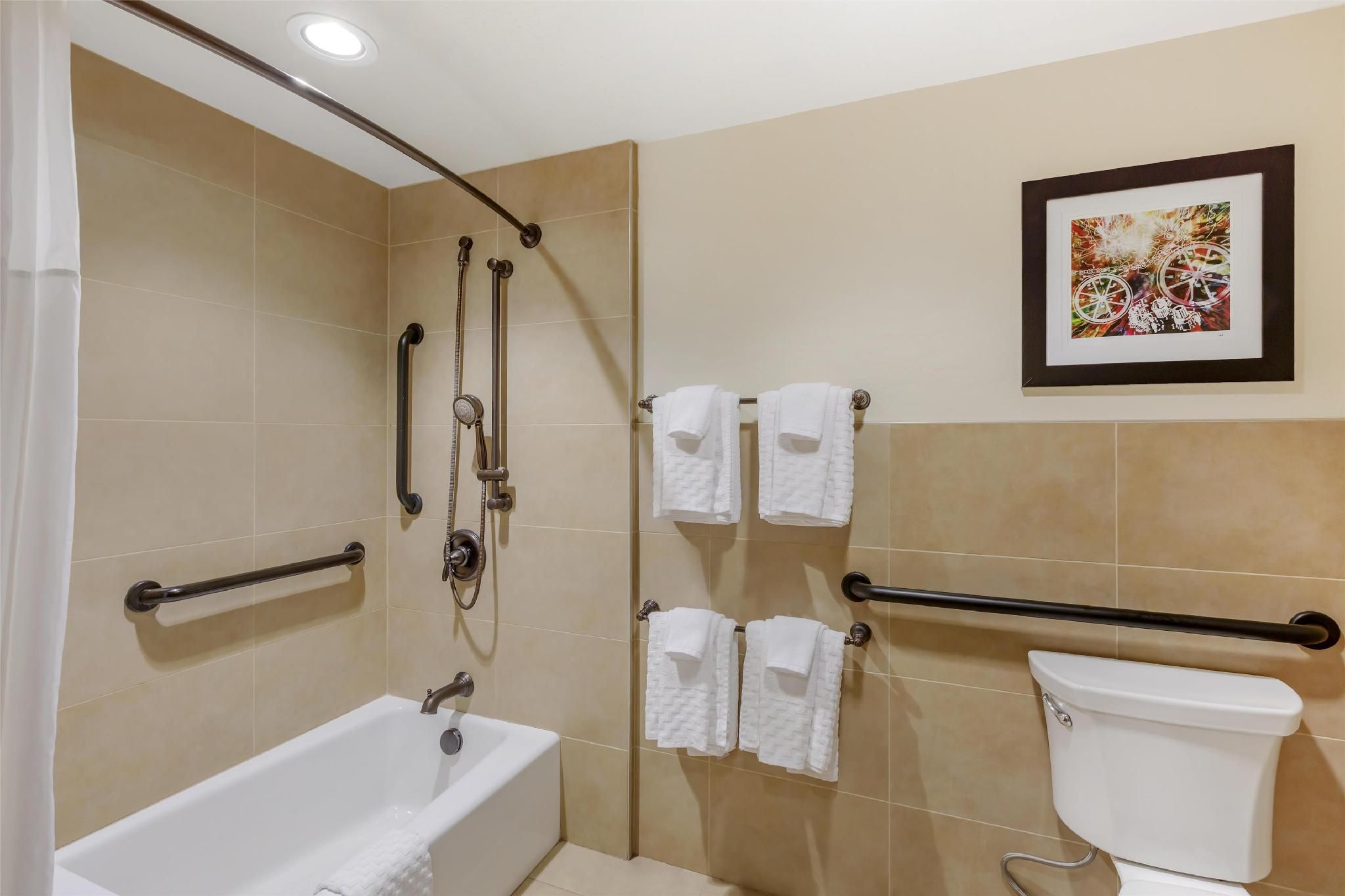 Accessibility - 2 Queen, Bathtub, Nonsmoking