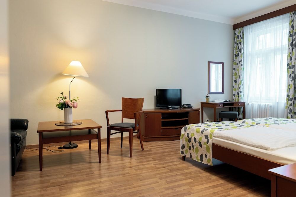 Hotel Orion Standard Apartment, 2 Twin Beds, Kitchen