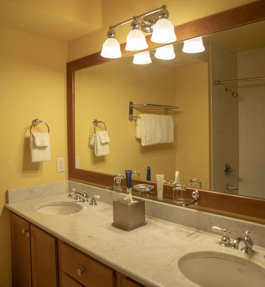 Raintree's Sandcastle 2 Bedroom PH 6