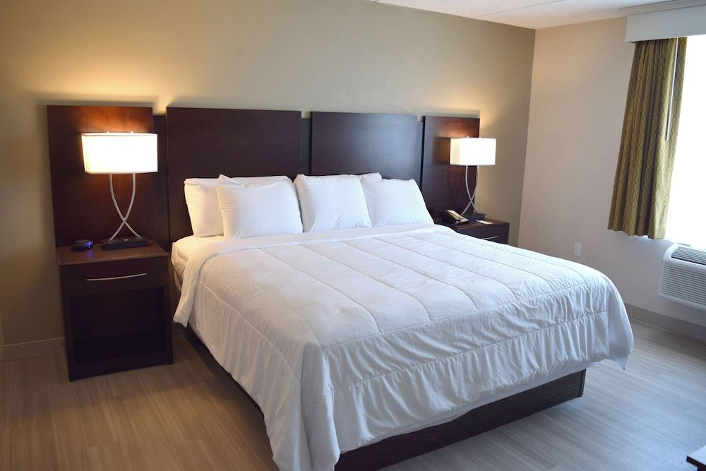 BridgePointe Hotel & Marina Suite, Non Smoking