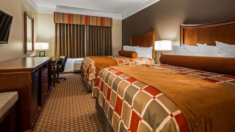 Standard Room, 2 Queen Beds, Non Smoking, Refrigerator & Microwave