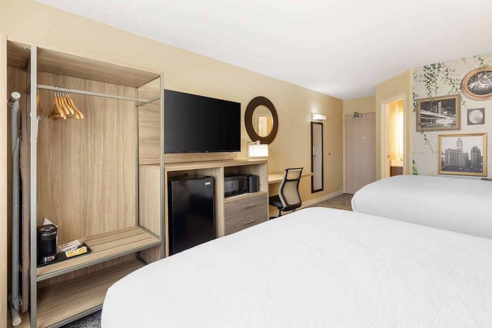 Standard Room, 2 Queen Beds, Non Smoking