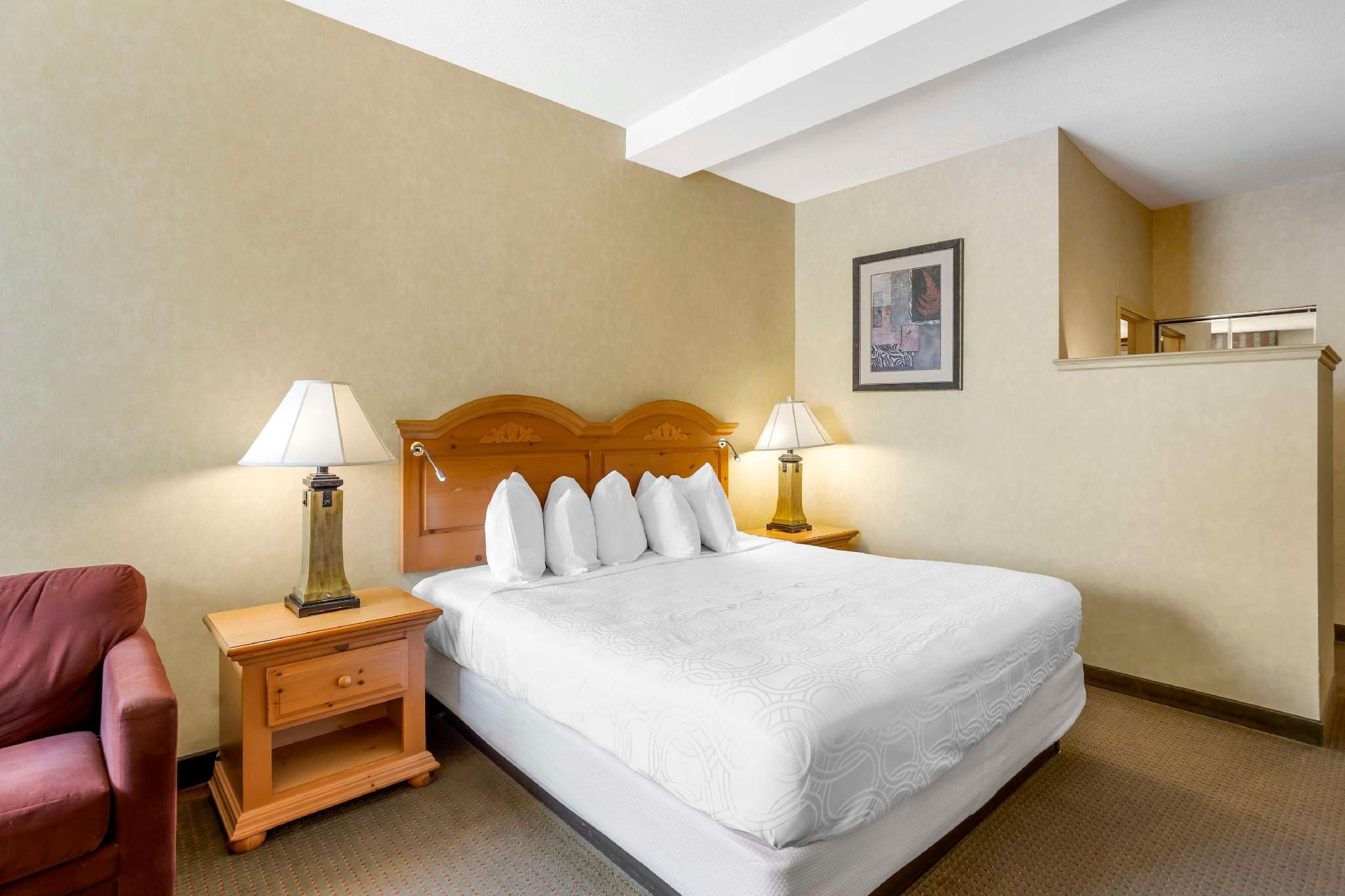 Accessibility - 1 Queen Bed, Bathtub, Nonsmoking