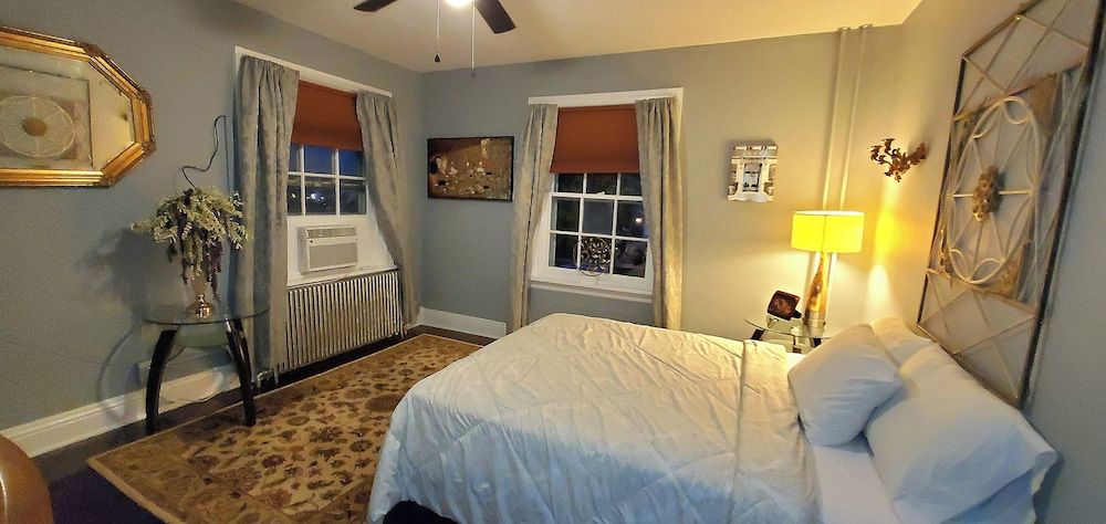 Simmons Motel House 2