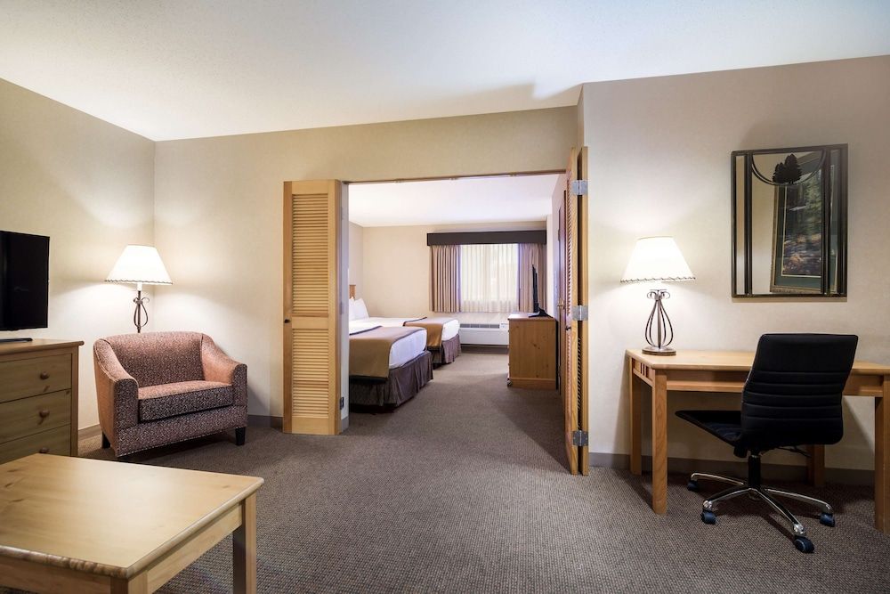Suite, 2 Queen Beds, Accessible, Non Smoking (with Sofabed)