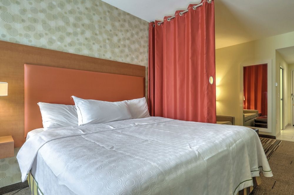 Studio, 1 King Bed, Accessible (Hearing)