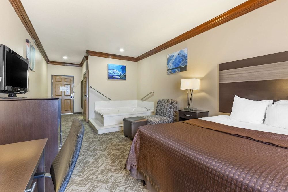 Suite, 1 Queen Bed, Accessible, Non Smoking