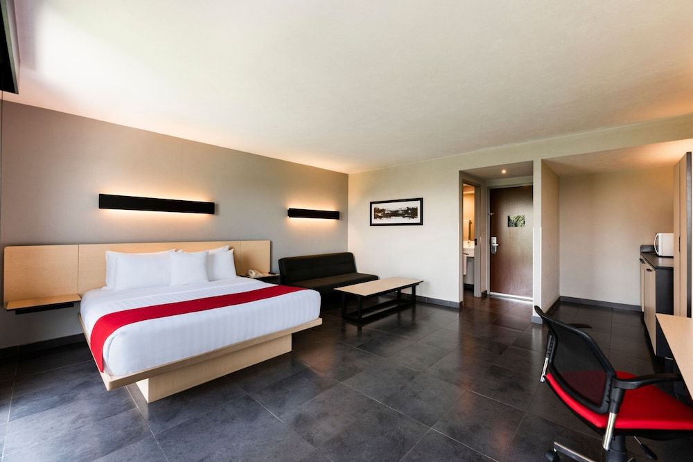 Superior Room, 1 Queen Bed with Sofa bed, Non Smoking