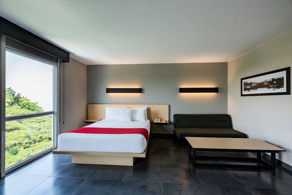 Superior Room, 1 Queen Bed with Sofa bed, Non Smoking