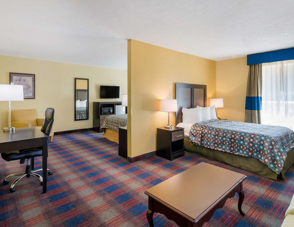 Suite, 1 King Bed