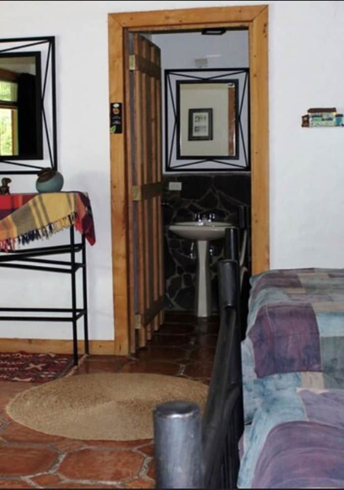 Bosque de Paz Standard Double Room, Garden View 7