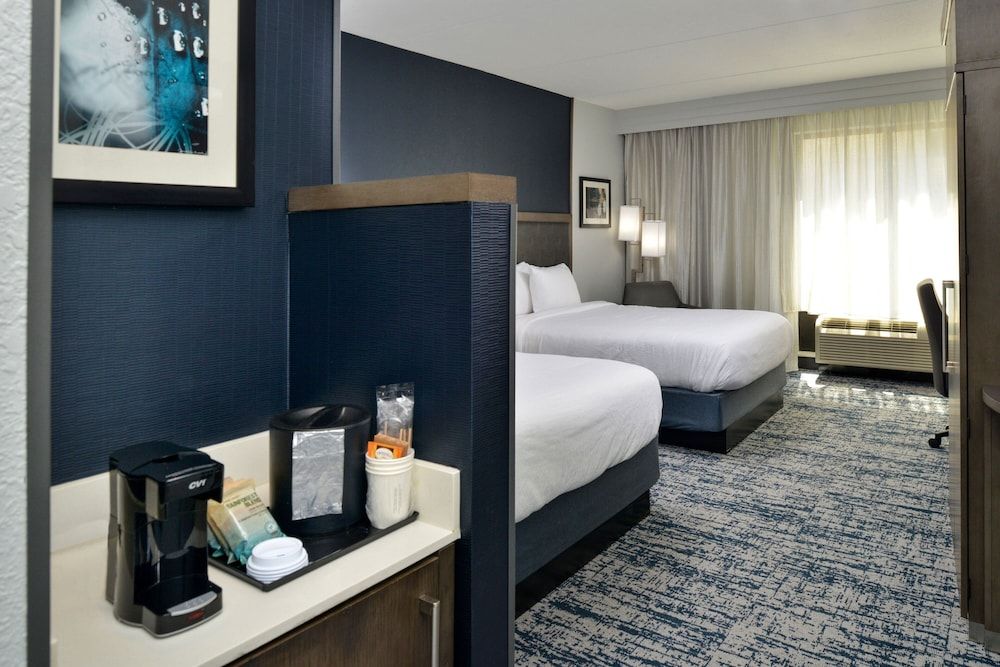 Room, 2 Queen Beds, Non Smoking