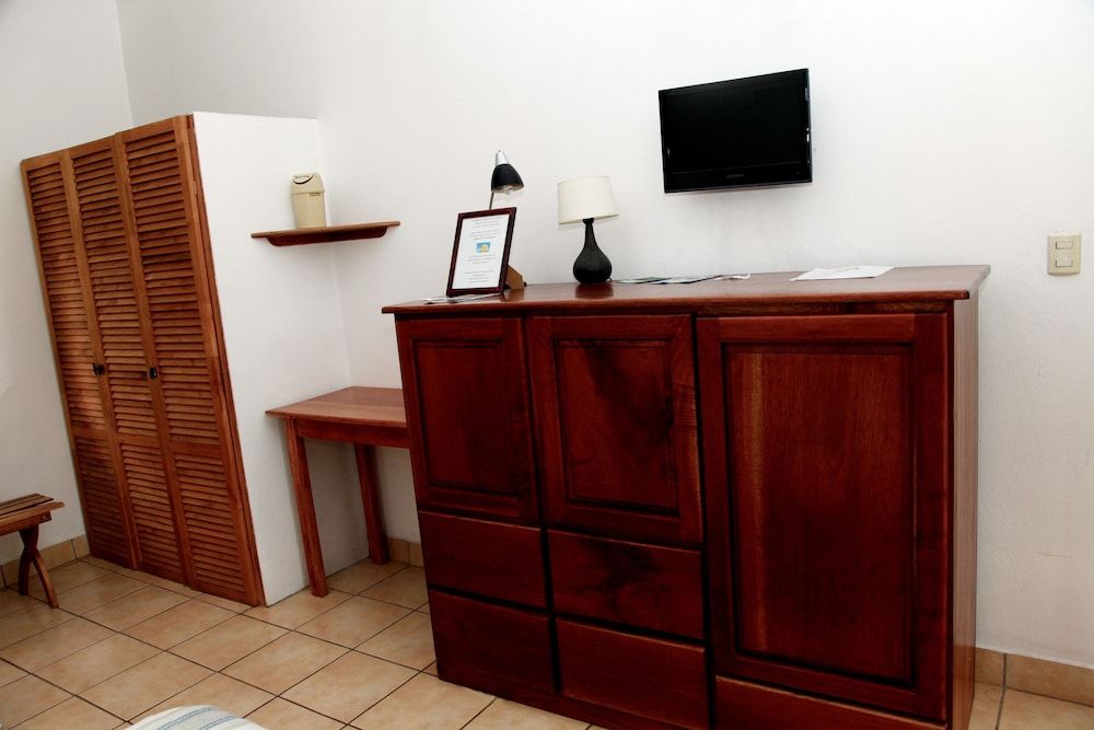 Hotel Colinas del Sol Standard Room, 1 King Bed, Pool Access, Garden Area 5