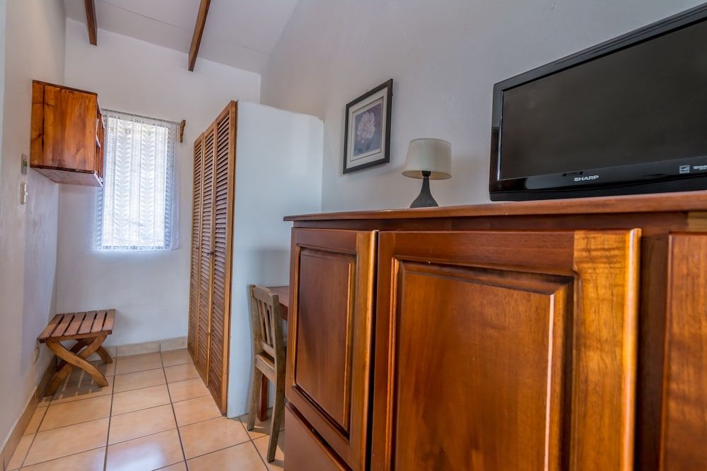 Hotel Colinas del Sol Standard Room, 1 King Bed, Pool Access, Garden Area 10