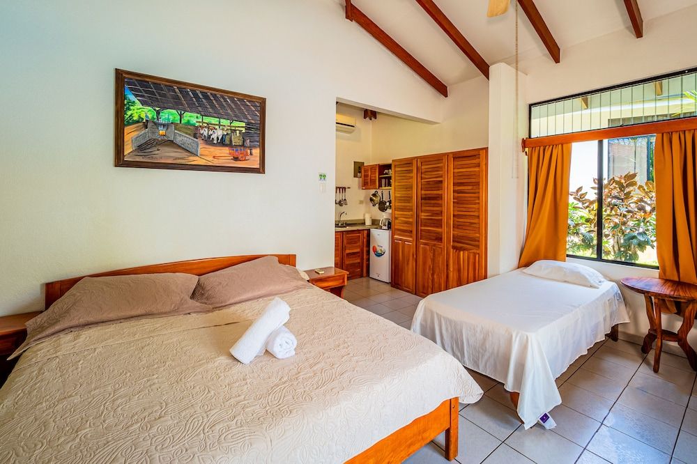 Hotel Colinas del Sol Deluxe Villa, Kitchen, Garden View 5