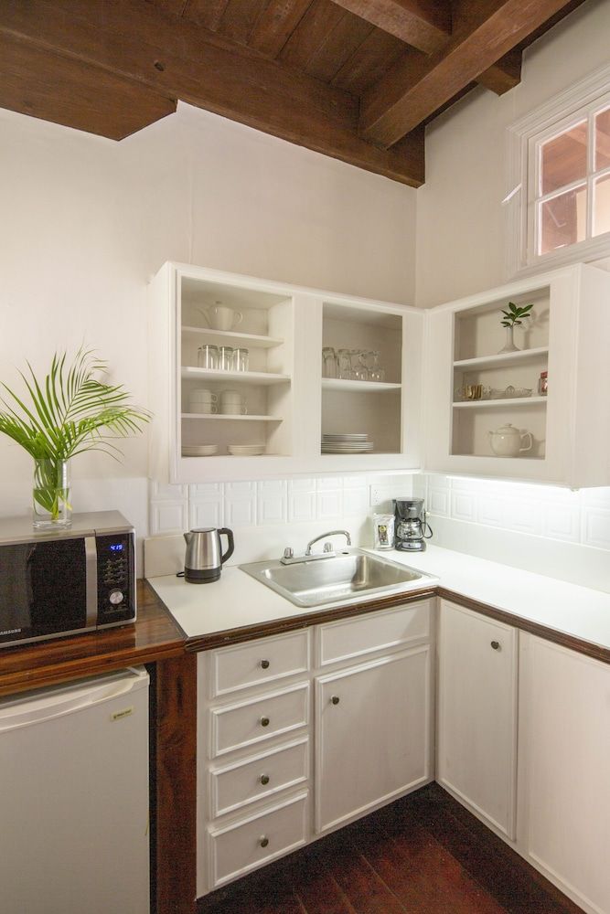 Copper and Lumber Store Hotel Contemporary Suite 3