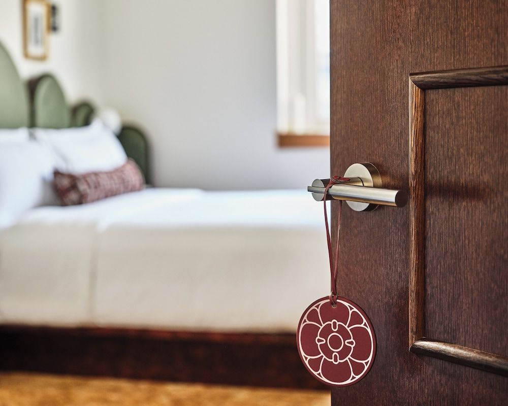 The Crawford Hotel Room (Pullman) 4