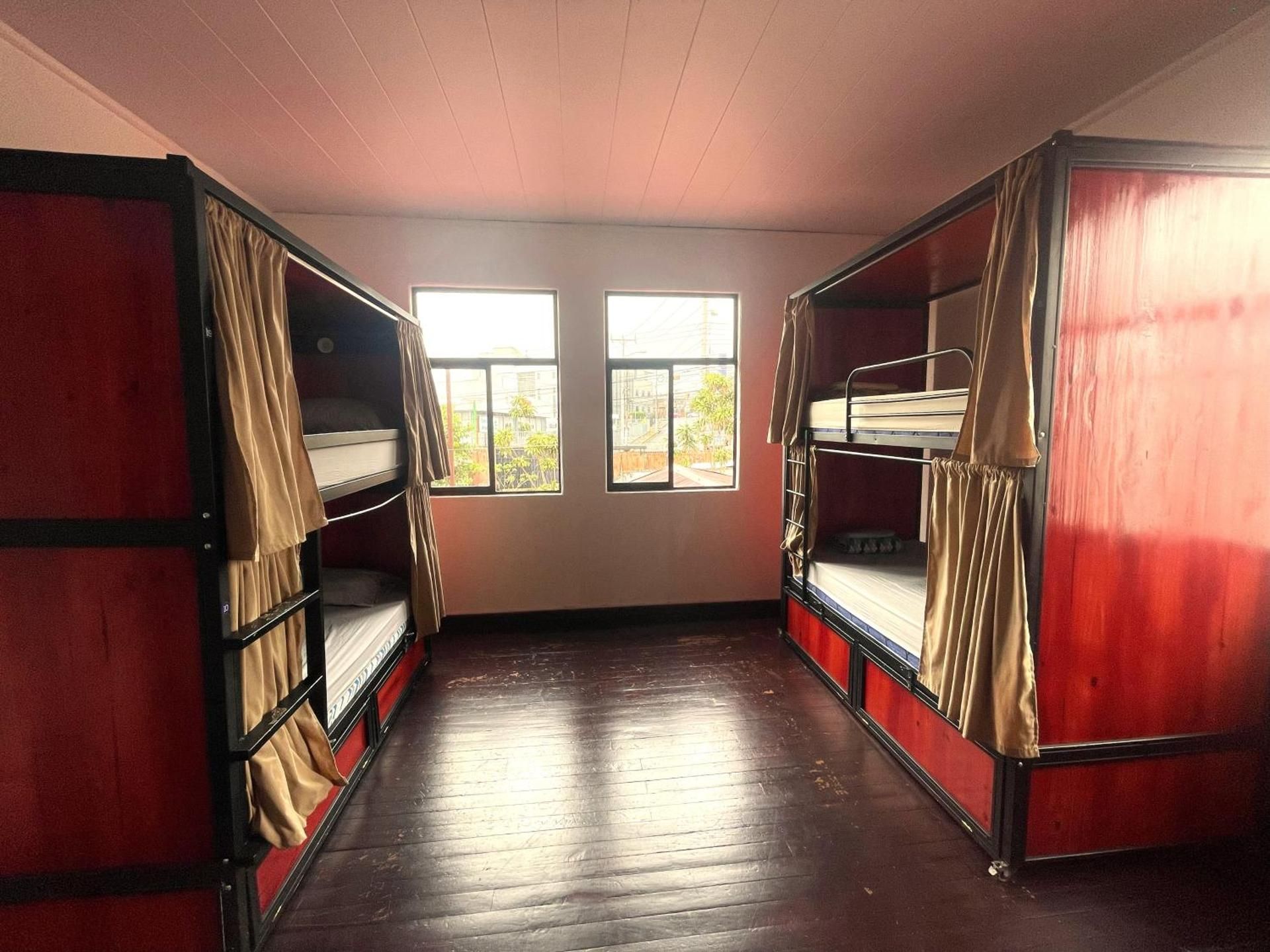 Bed in 6-Bed Mixed Dormitory Room