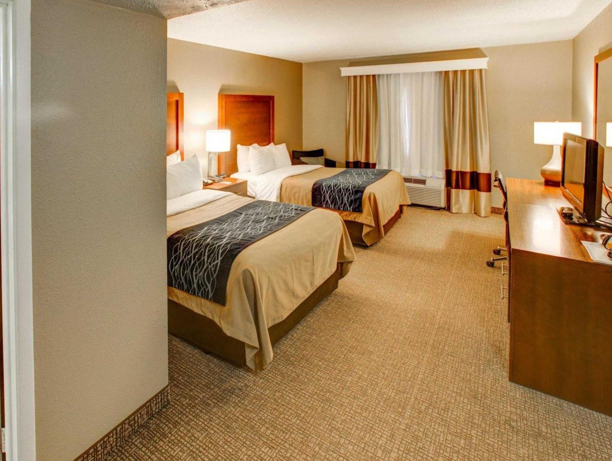 Comfort Inn Conference Center Philadelphia Penn Hills 2 Double Beds, Nonsmoking