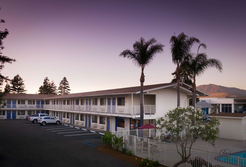 undefined Motel 6 San Luis Obispo, CA - North 2