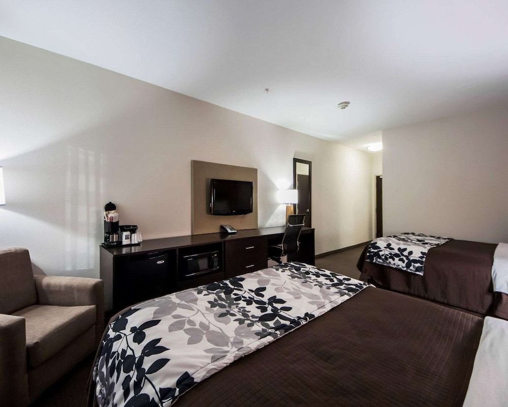 Standard Room, 2 Queen Beds, Non Smoking