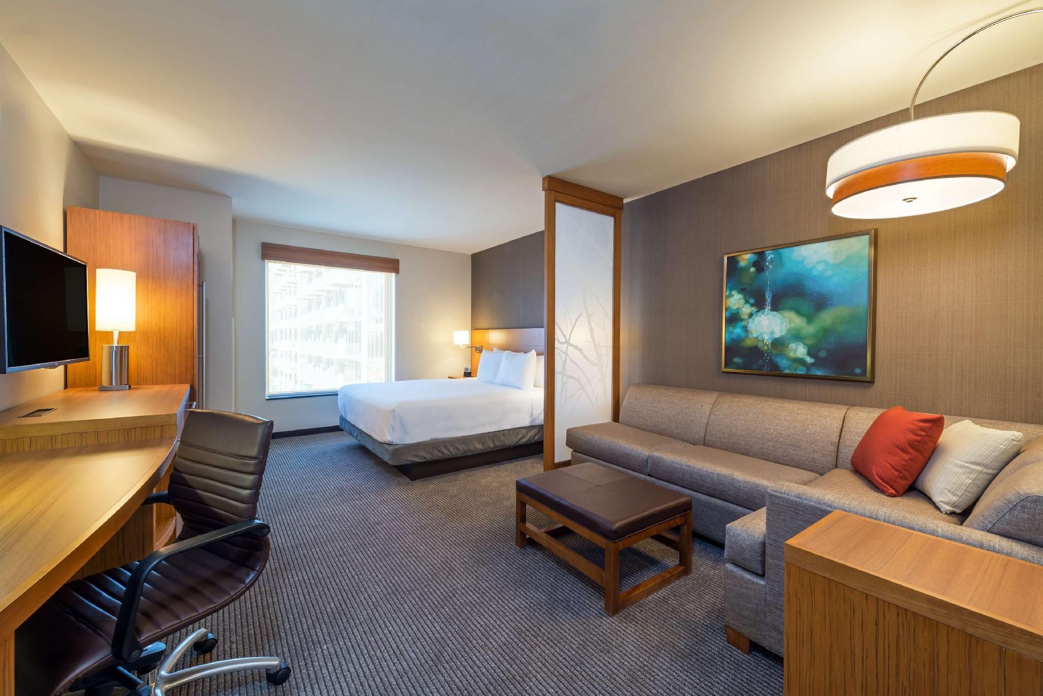 King Bed (with Sofa Bed)