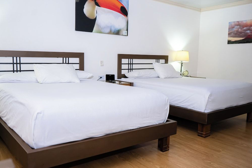 Junior Room, 2 Queen Beds
