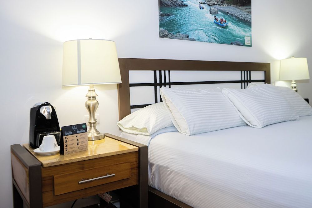 Hotel Zima Junior Room, 1 King Bed 3