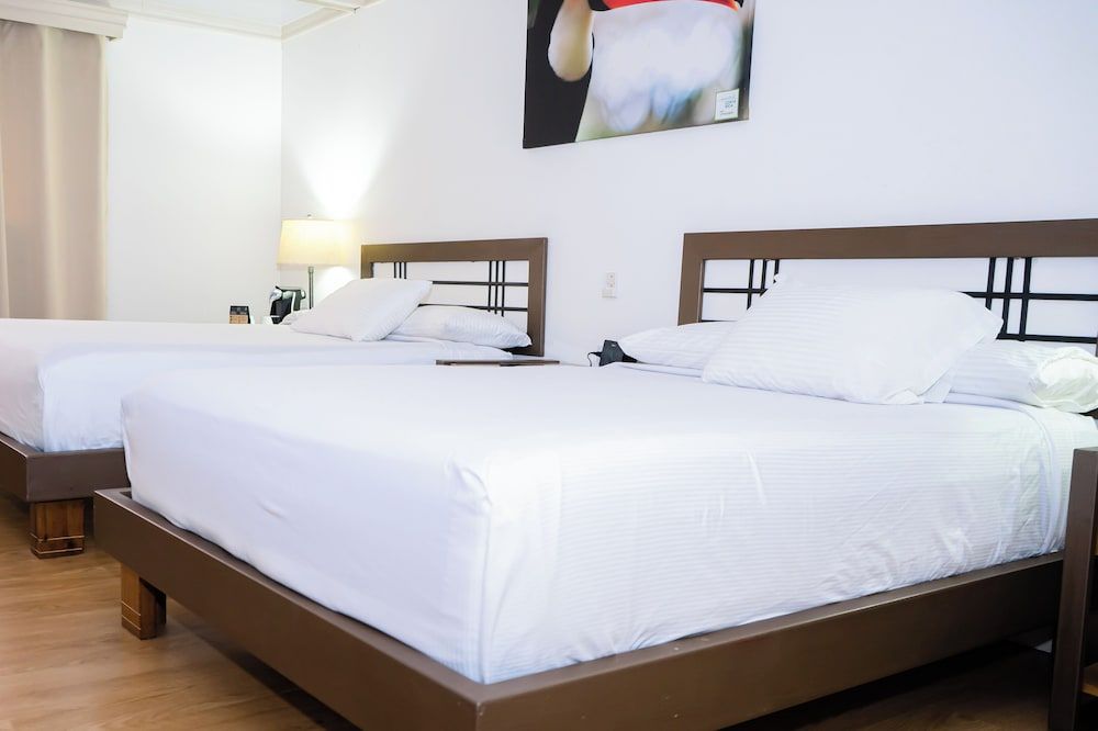 Junior Room, 2 Queen Beds
