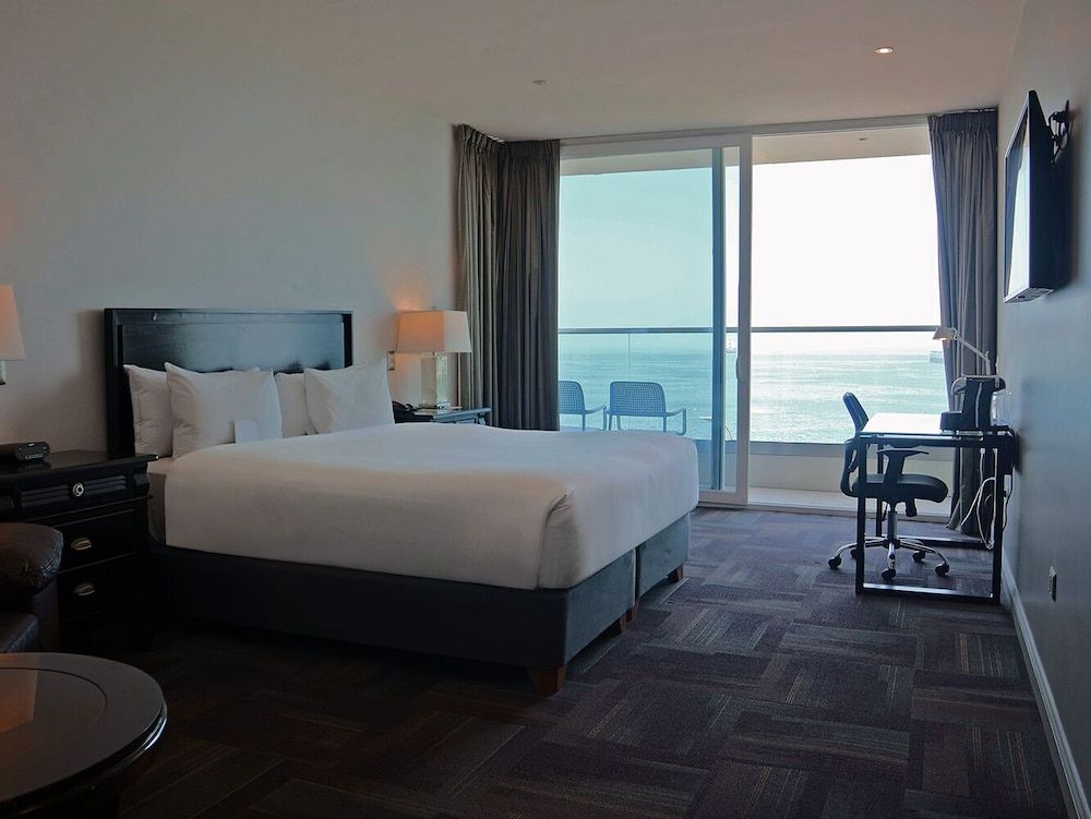 Deluxe Room, 1 Double Bed, Non Smoking (Oceanfront View)