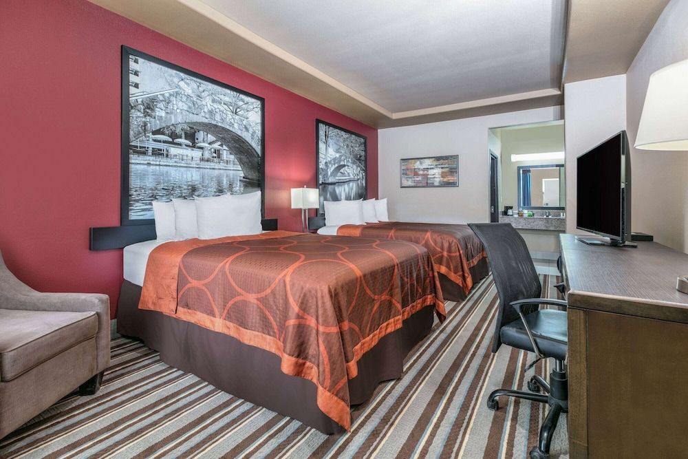 Room, 2 Queen Beds, Accessible, Non Smoking (Roll-in Shower, Mobility)