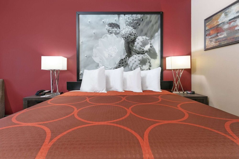 Suite, 1 King Bed, Accessible, Non Smoking (Mobility, Bathtub)
