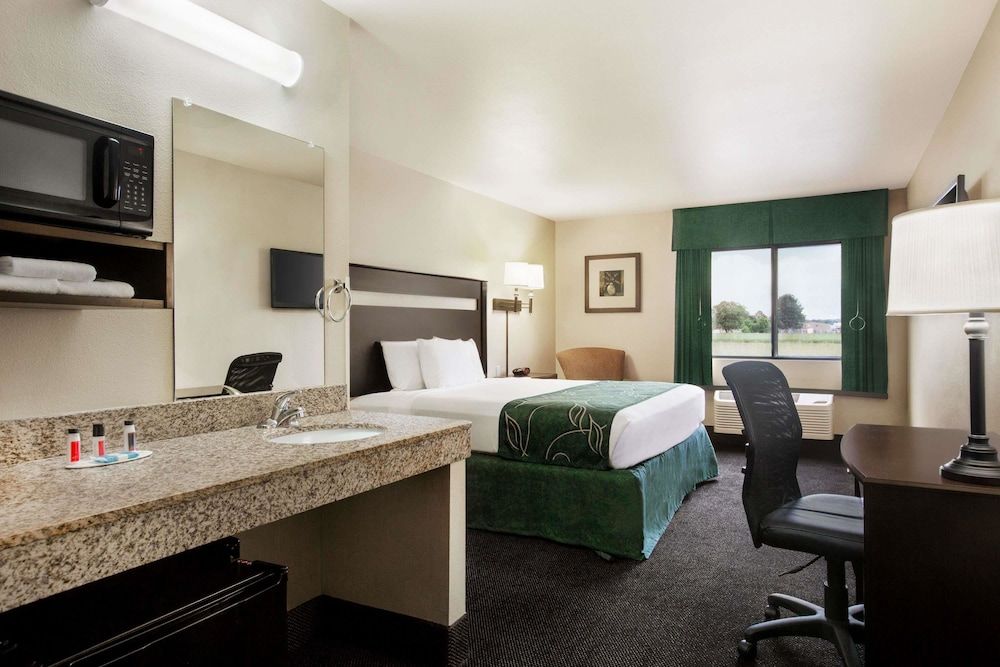 Room, 1 Queen Bed, Non Smoking