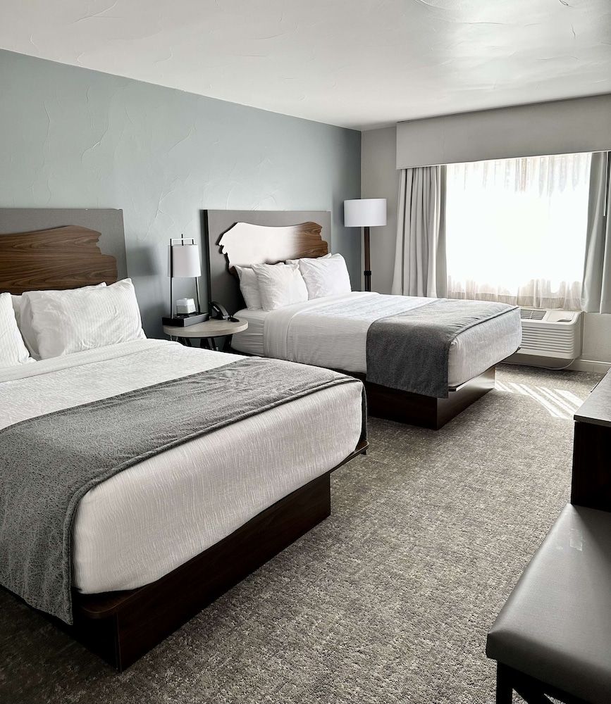 Best Western Vista Inn Standard Room, 2 Queen Beds, Accessible, Bathtub 2