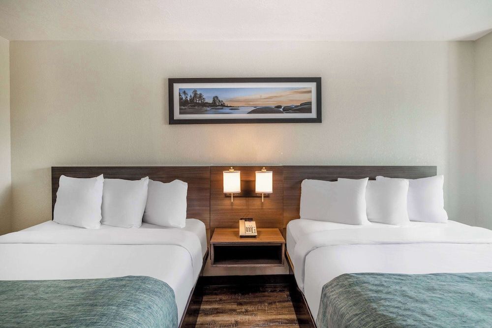 Room, 2 Queen Beds, Non Smoking