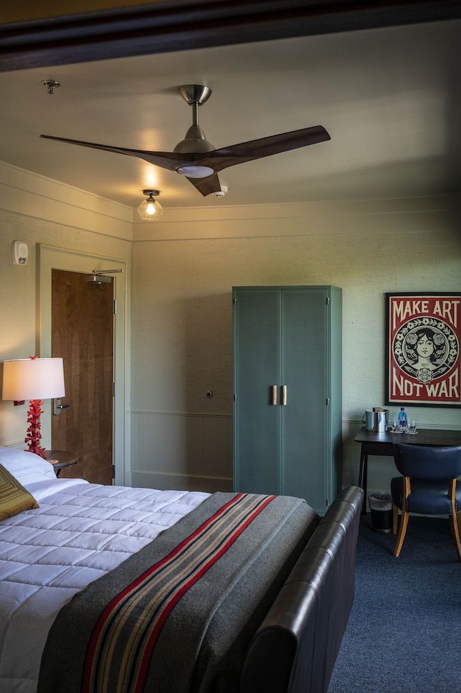Hotel Broad Ripple