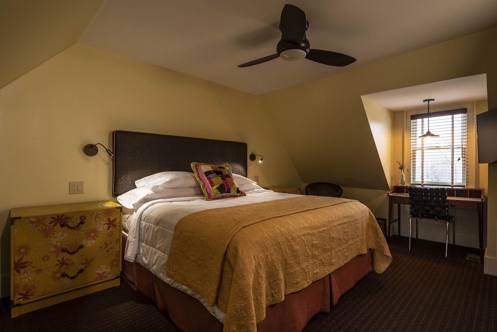 Hotel Broad Ripple