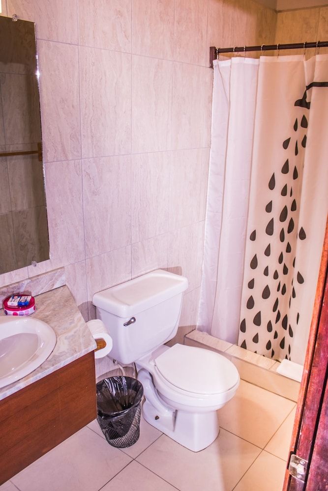 Serenade Hotel Quadruple Room 5