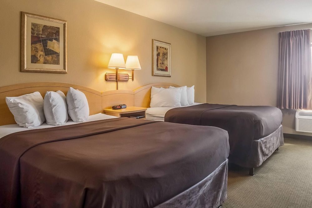 Room, 2 Queen Beds, Accessible, Non Smoking (Efficiency)