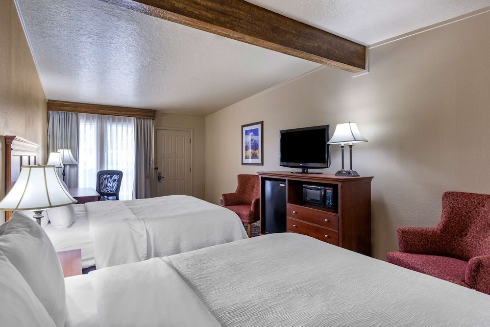 Standard Room, 2 Queen Beds, Non Smoking, Microwave
