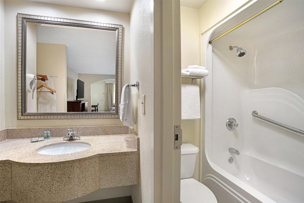 Suite, 2 Queen Beds, Non Smoking, Refrigerator & Microwave (with Sofabed)