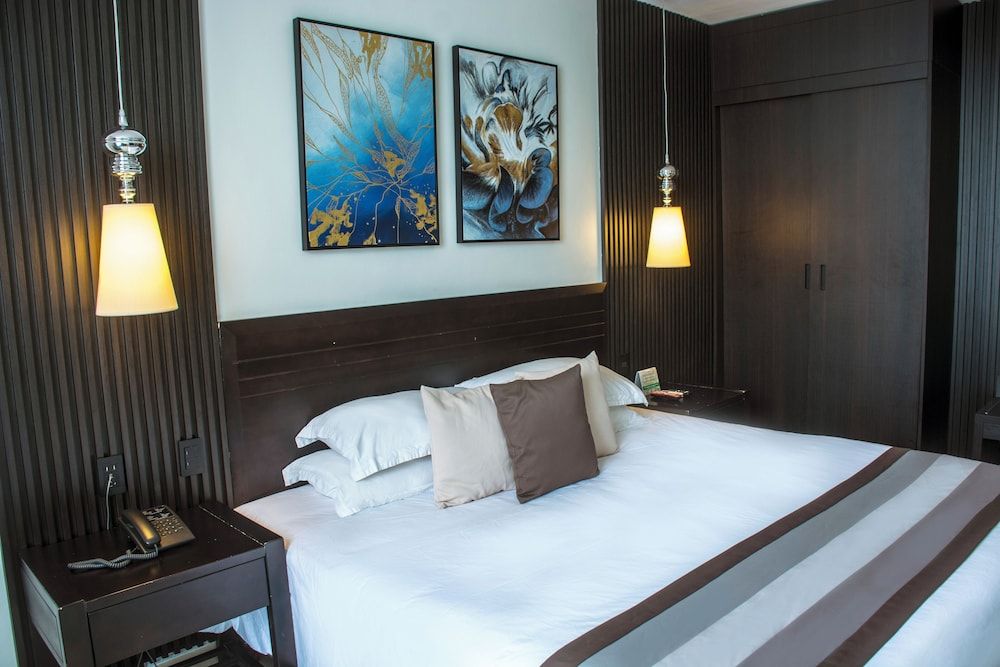 Hotel Las Cascadas Standard Single Room, 1 King Bed 4