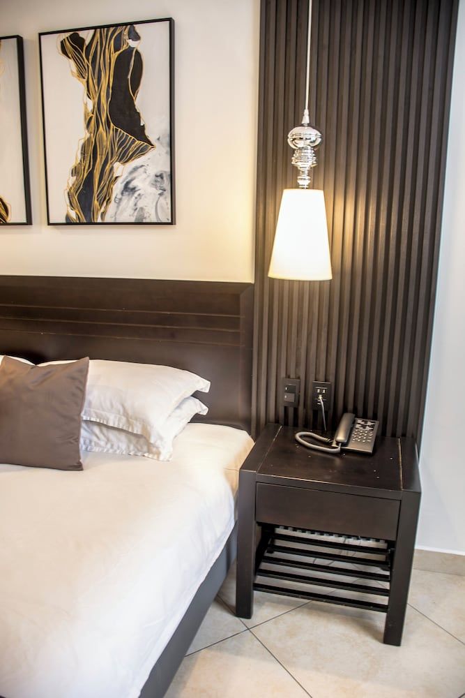 Hotel Las Cascadas Standard Double Room, 2 Queen Beds 3