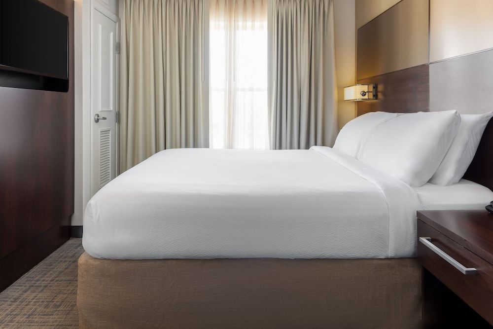 Suite, 1 Double Bed, Non Smoking (Hearing Accessible)