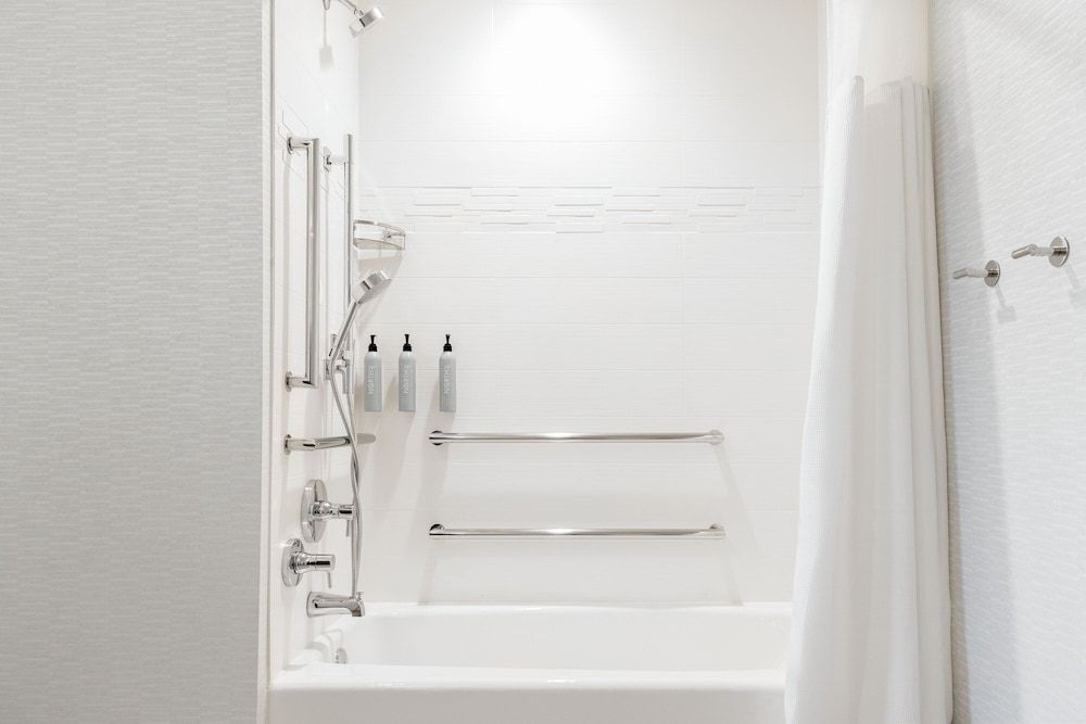 Studio Suite, 1 King Bed with Sofa bed, Non Smoking (Mobility/Hearing Accessible, Tub)